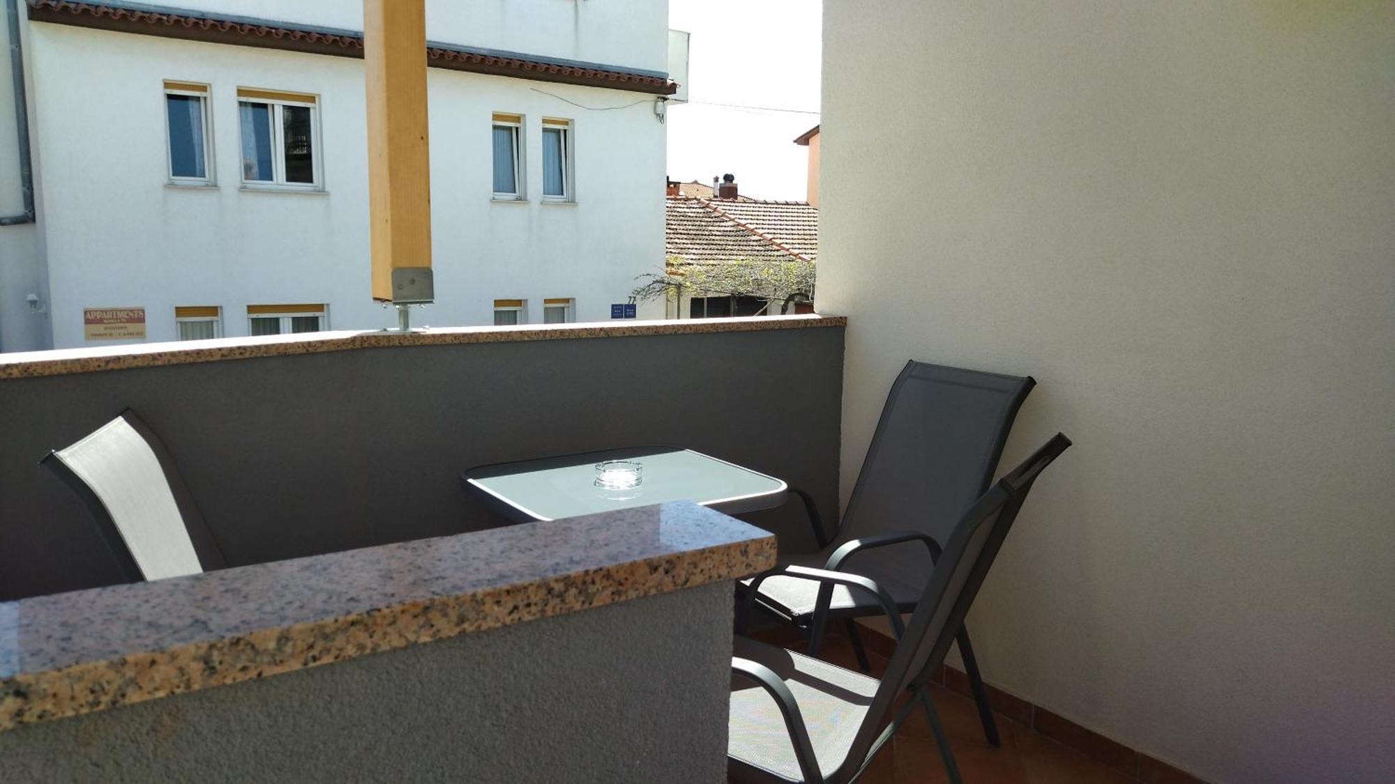 Apartment Uki Premantura Exterior foto
